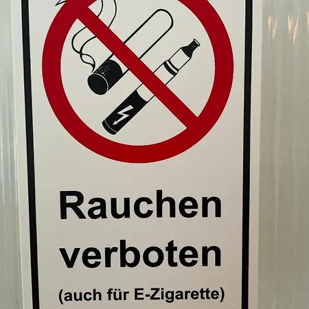 Am Pfuehlpark Parkplatz Kueche Wlan Balkon Apartament